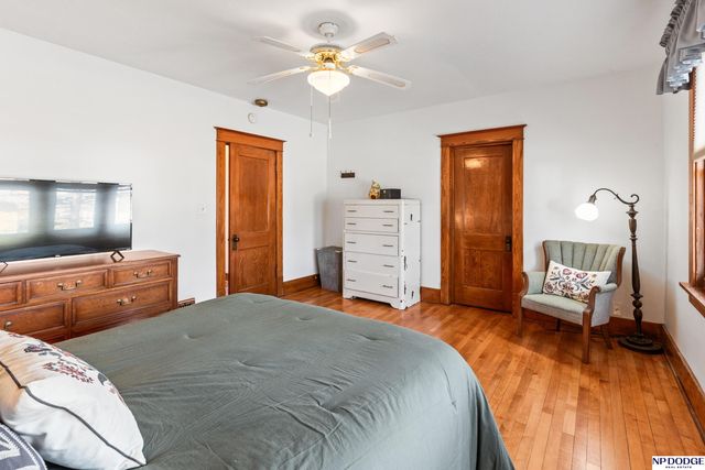 2356 S 35th Avenue, Omaha, NE 68105