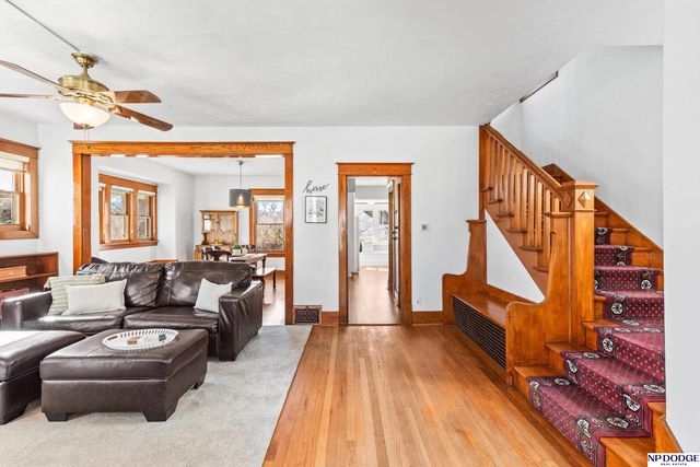 2356 S 35th Avenue, Omaha, NE 68105