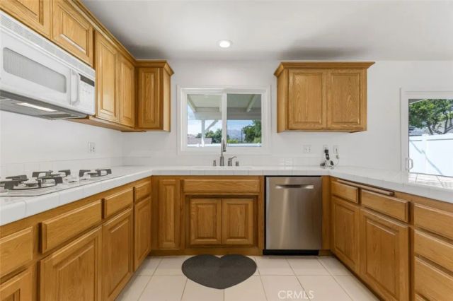 21713 San Jose Street, Chatsworth, CA 91311