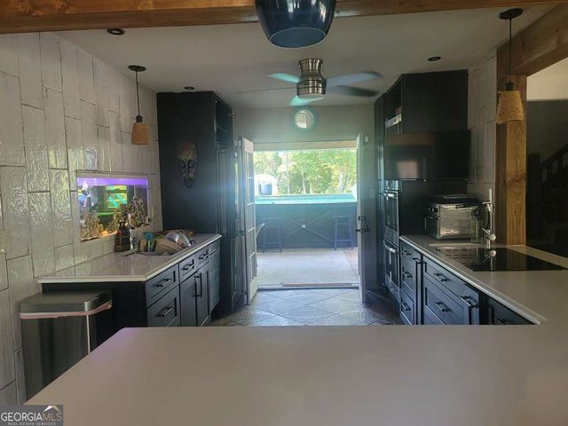 2158 WEYBRIDGE Drive, Jonesboro, GA 30236