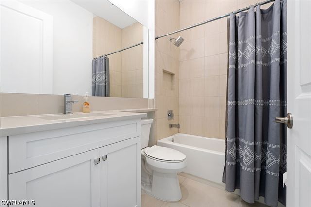 12377 Dahlia CT, Naples, FL 34120