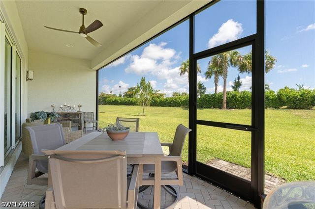 12377 Dahlia CT, Naples, FL 34120