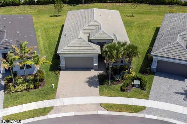 12377 Dahlia CT, Naples, FL 34120