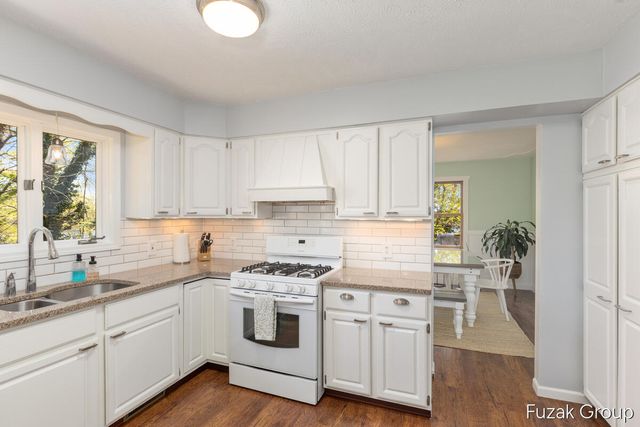 15780 Ridge Lane, Spring Lake, MI 49456