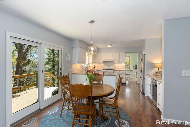 15780 Ridge Lane, Spring Lake, MI 49456