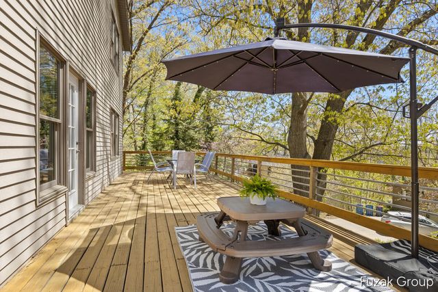15780 Ridge Lane, Spring Lake, MI 49456