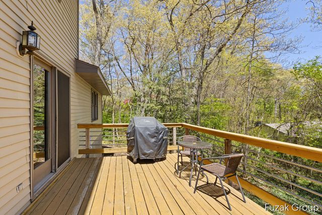 15780 Ridge Lane, Spring Lake, MI 49456