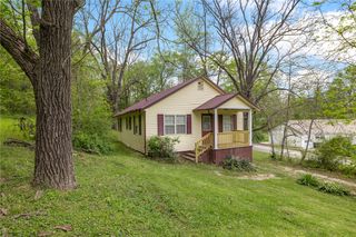 224 N Highland Street, Harrison, AR 72601