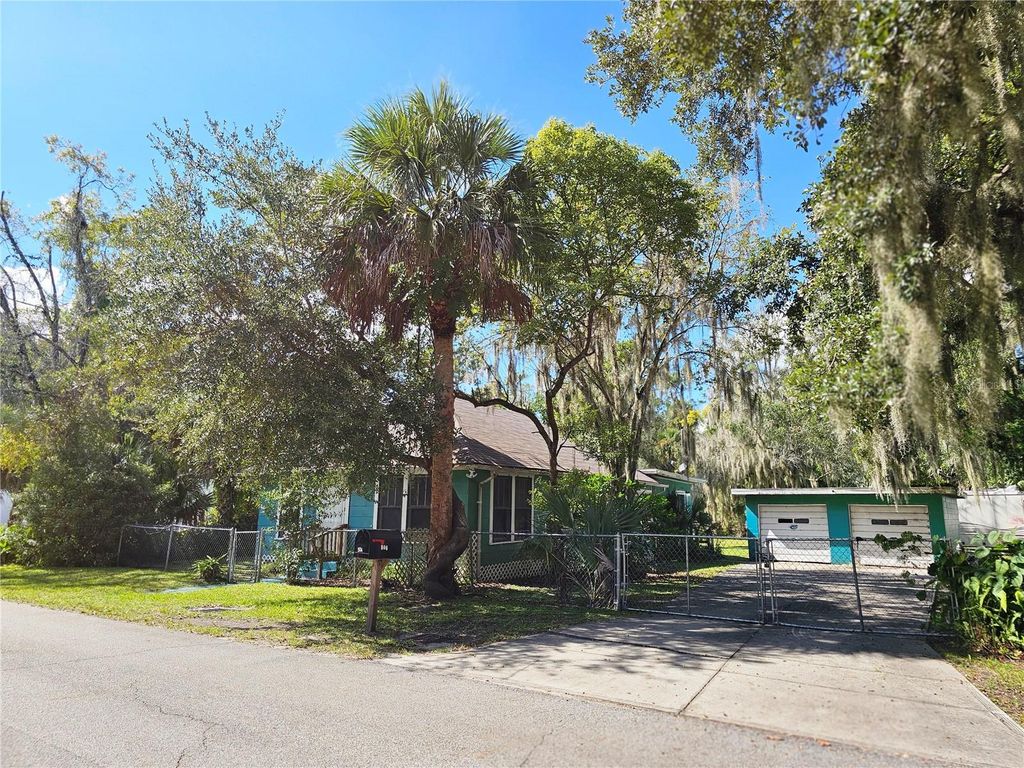 504 E LAMBERT STREET, Bunnell, FL 32110