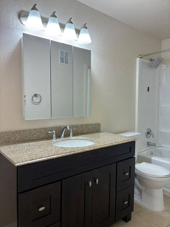 Image 14 of property listing at Address unavailable.