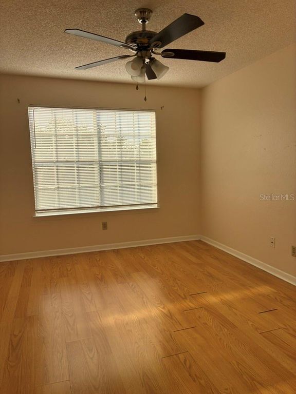 Image 17 of property listing at Address unavailable.