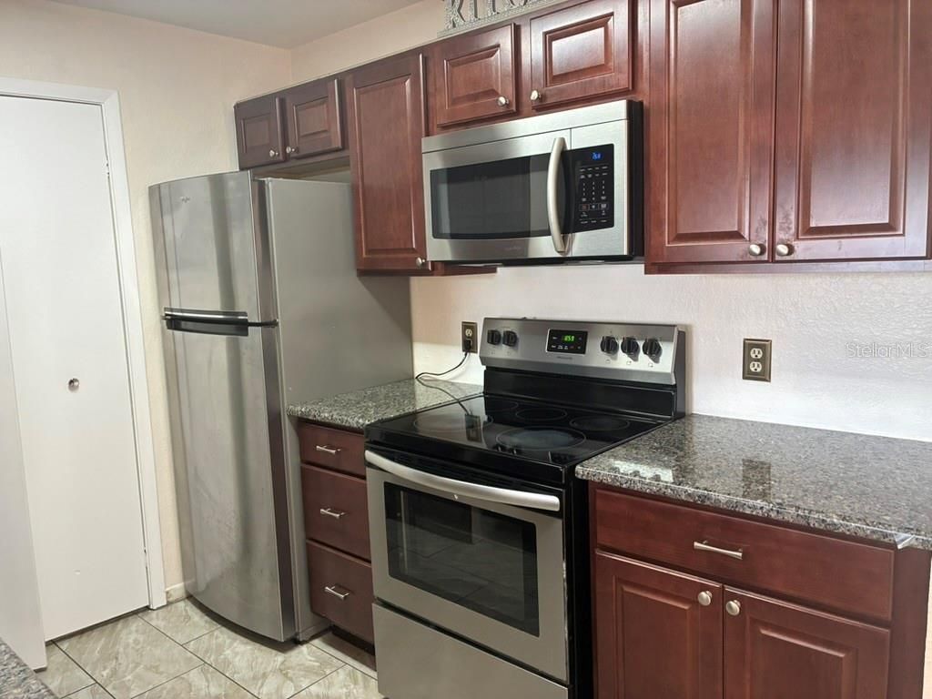 Image 10 of property listing at Address unavailable.