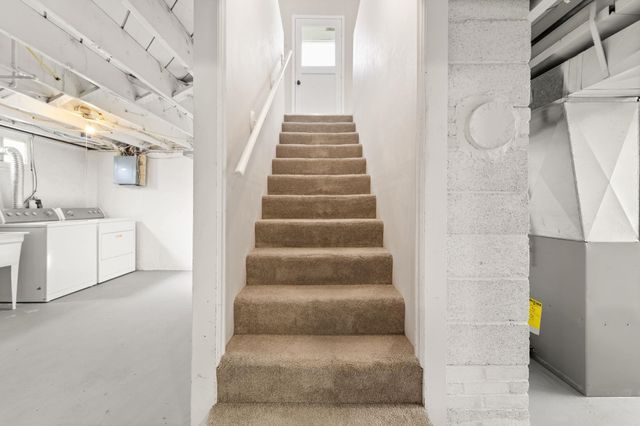 5803 N Elgin St, Spokane, WA 99205