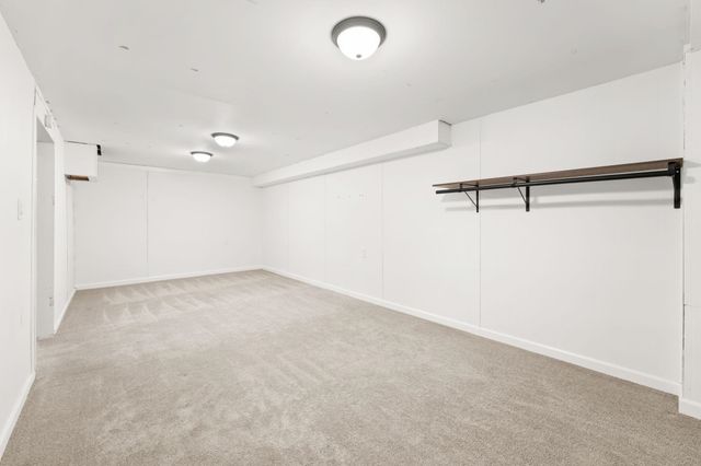 5803 N Elgin St, Spokane, WA 99205