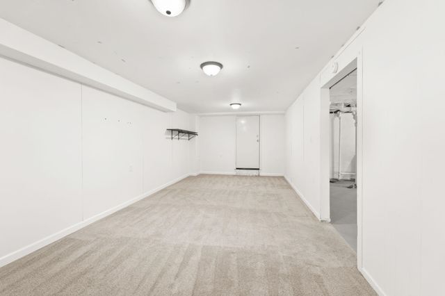 5803 N Elgin St, Spokane, WA 99205