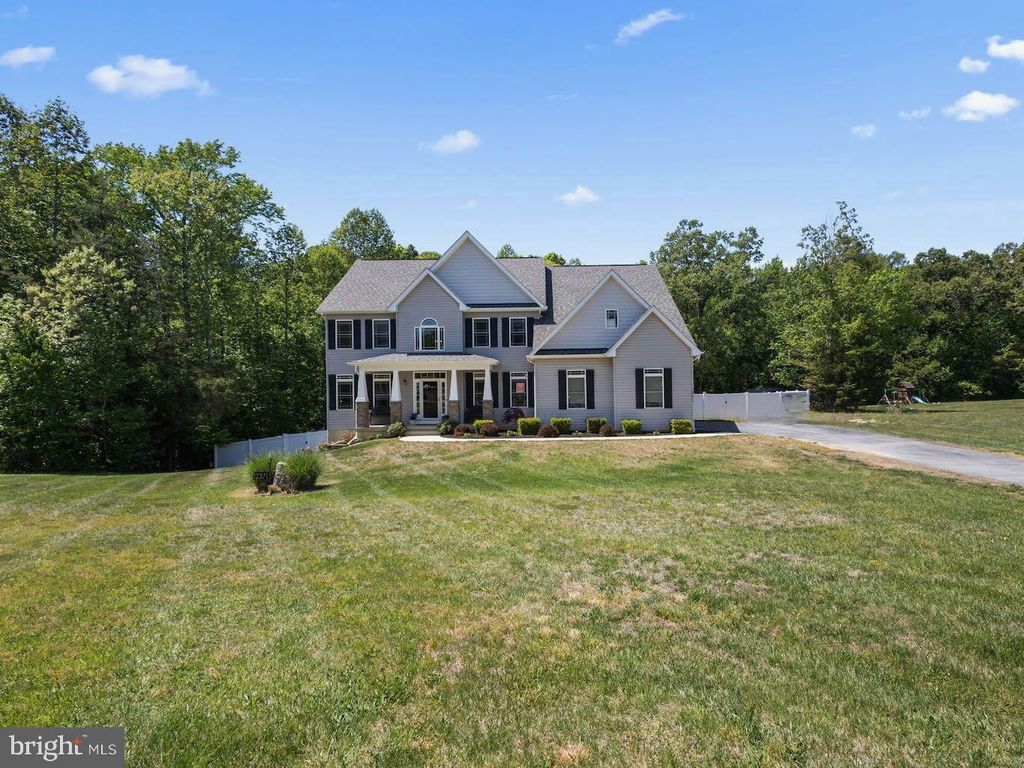 12371 BELLE PL, Hughesville, MD 20637