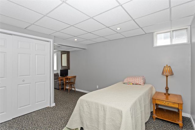 2519 Grand River Drive, Des Moines, IA 50320