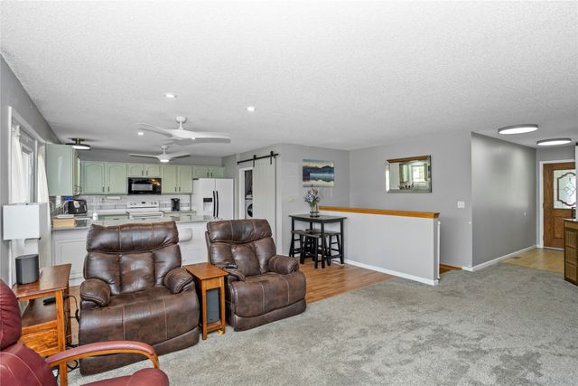 2519 Grand River Drive, Des Moines, IA 50320