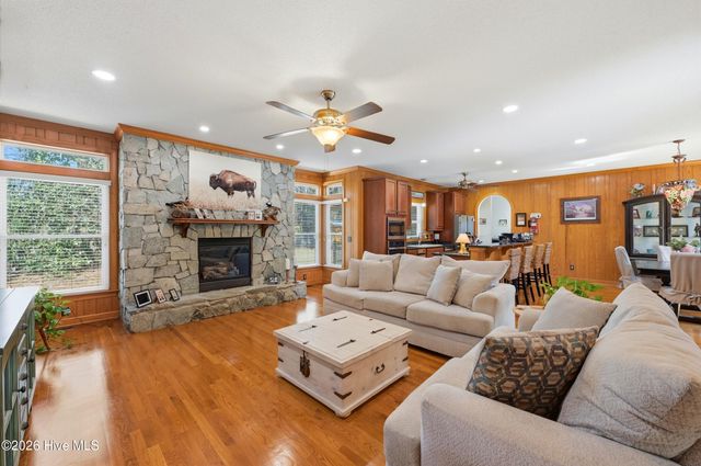 122 Spring Chase Lane, Rocky Point, NC 28457