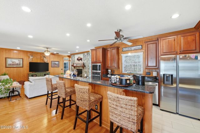 122 Spring Chase Lane, Rocky Point, NC 28457