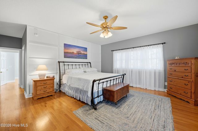 122 Spring Chase Lane, Rocky Point, NC 28457