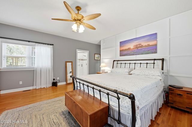 122 Spring Chase Lane, Rocky Point, NC 28457