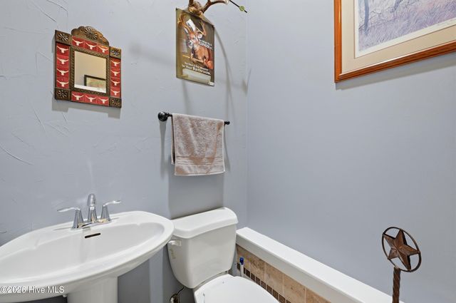 122 Spring Chase Lane, Rocky Point, NC 28457