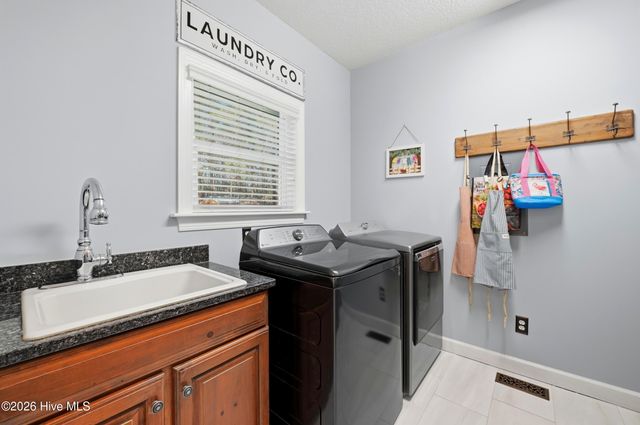 122 Spring Chase Lane, Rocky Point, NC 28457