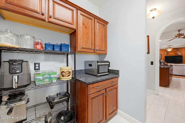 122 Spring Chase Lane, Rocky Point, NC 28457