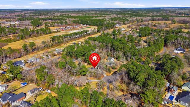 122 Spring Chase Lane, Rocky Point, NC 28457