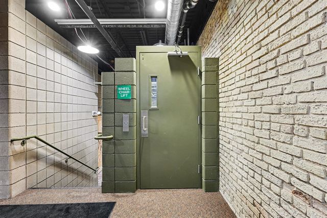 801 Monroe Avenue 105, Grand Rapids, MI 49503