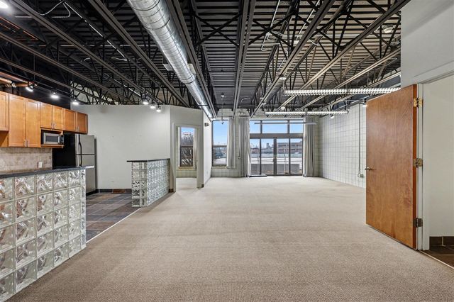 801 Monroe Avenue 105, Grand Rapids, MI 49503