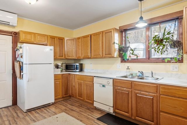 35 Ball St, Orange, MA 01364