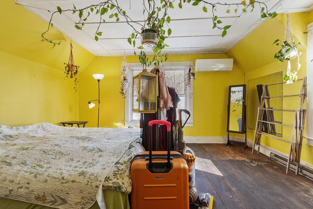 35 Ball St, Orange, MA 01364