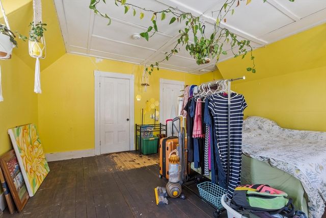 35 Ball St, Orange, MA 01364