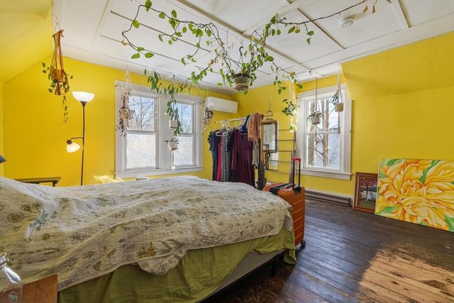 35 Ball St, Orange, MA 01364