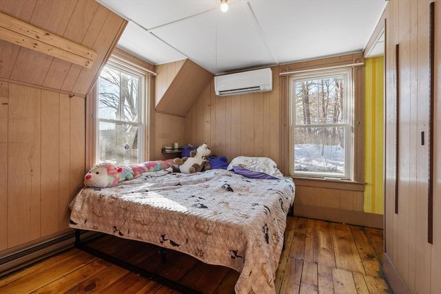 35 Ball St, Orange, MA 01364