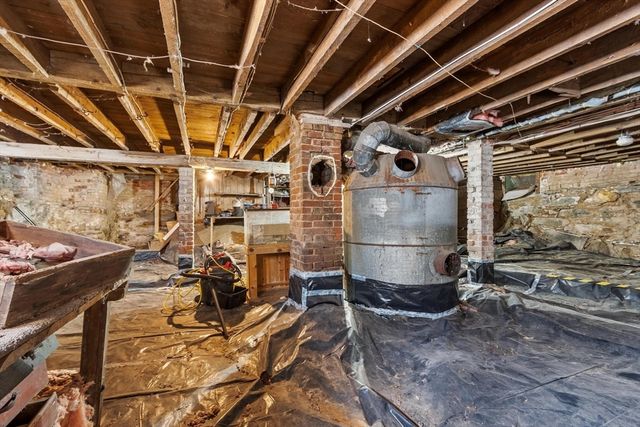 35 Ball St, Orange, MA 01364