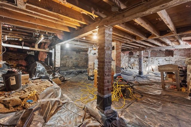 35 Ball St, Orange, MA 01364