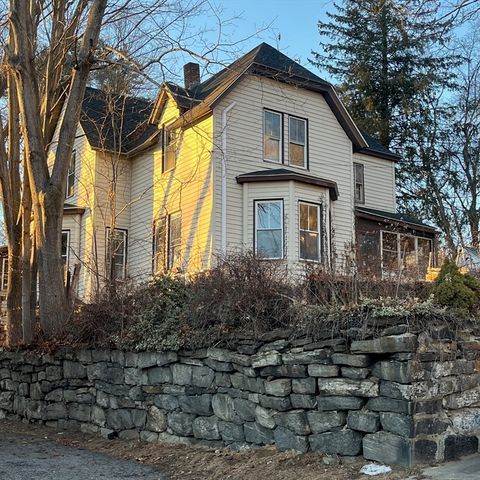 35 Ball St, Orange, MA 01364