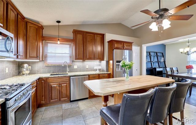 436 Tumulty Drive, Ballwin, MO 63021