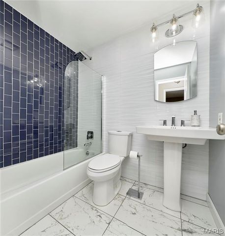 436 Tumulty Drive, Ballwin, MO 63021