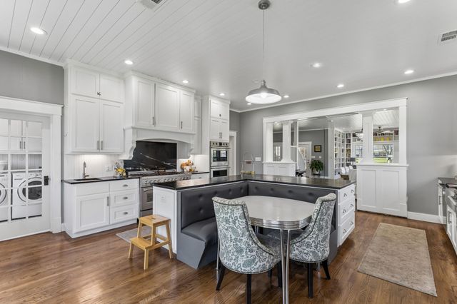 110 S Walnut, Roanoke, TX 76262