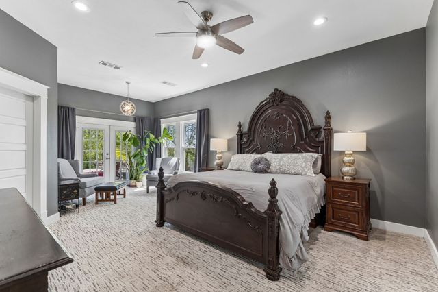 110 S Walnut, Roanoke, TX 76262