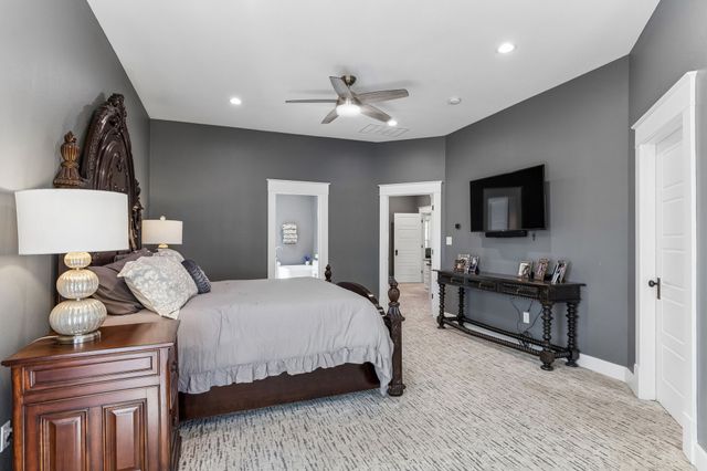 110 S Walnut, Roanoke, TX 76262