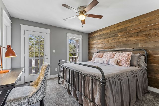 110 S Walnut, Roanoke, TX 76262