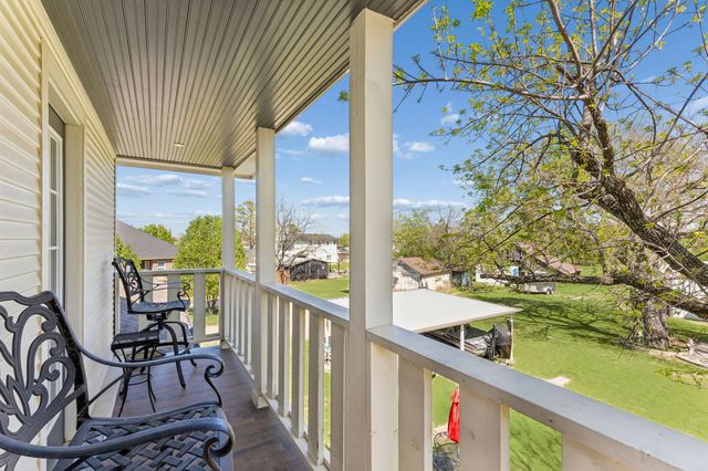 110 S Walnut, Roanoke, TX 76262