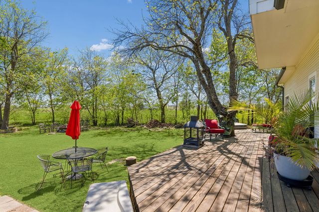 110 S Walnut, Roanoke, TX 76262