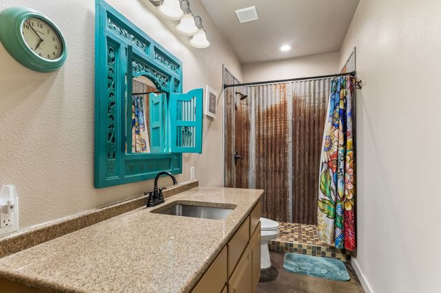 110 S Walnut, Roanoke, TX 76262