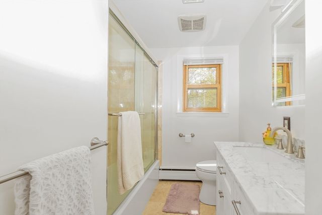 881 Pleasant St, Stoughton, MA 02072